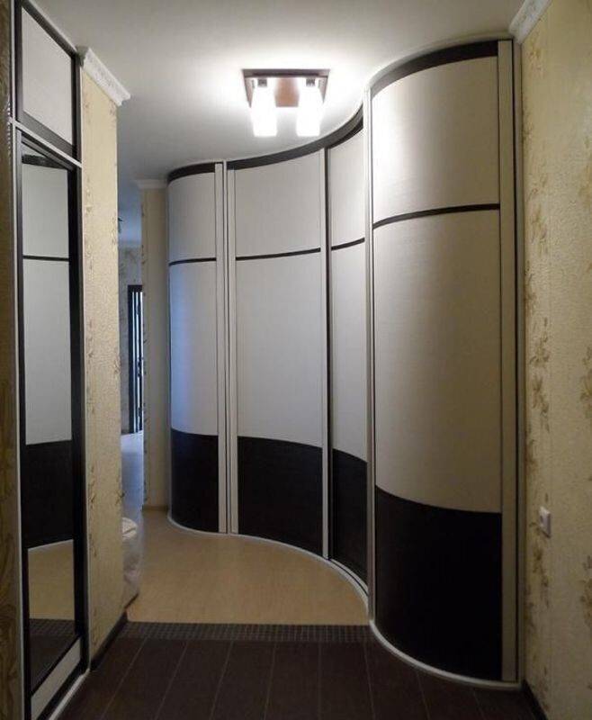 Шкаф в маленькую прихожую, особенности и правила расположения