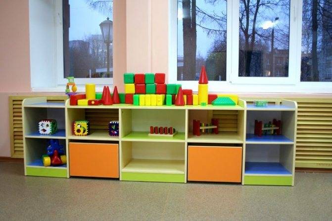 Отличительные особенности стола геймера, требования к мебели